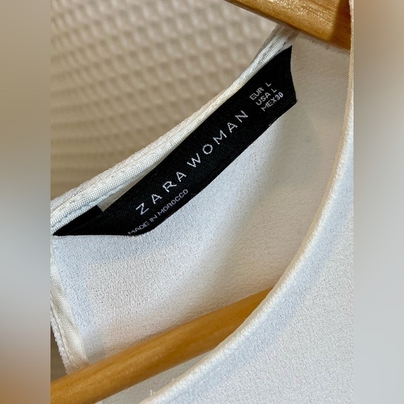 Women’s Zara white long sleeves blouse with ruffled hem size Large‎ - Picture 3 of 12